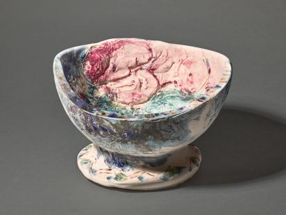 Amoureux en rose entourés de branches, circa 1962, Ceramic by Marc Chagall